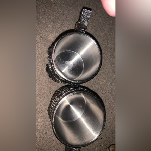 2 Skull Mugs - Picture 2 of 3